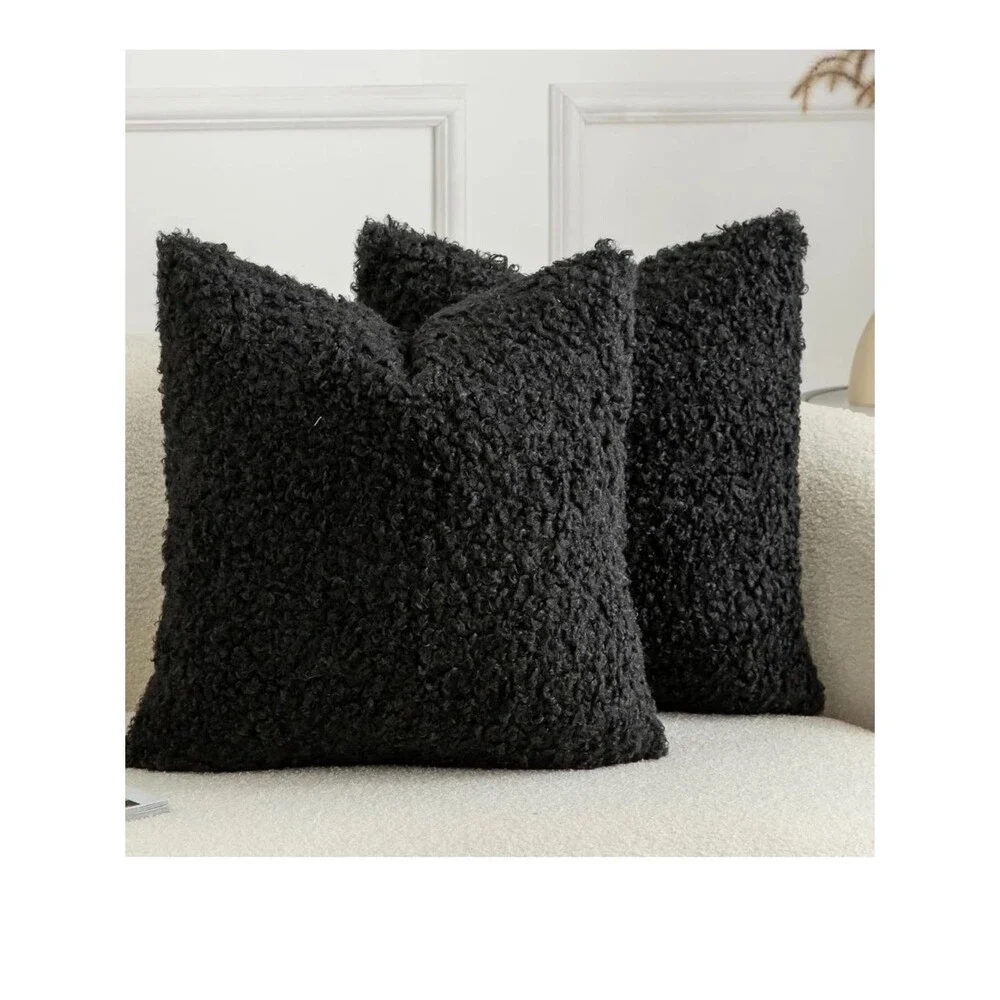 NWOT Plush Black Sherpa (?) Soft Cushion Pillow Covers Black with Gold Heart
